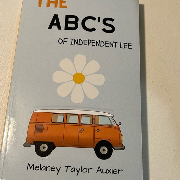 Book bundle - Picture 2 of 8